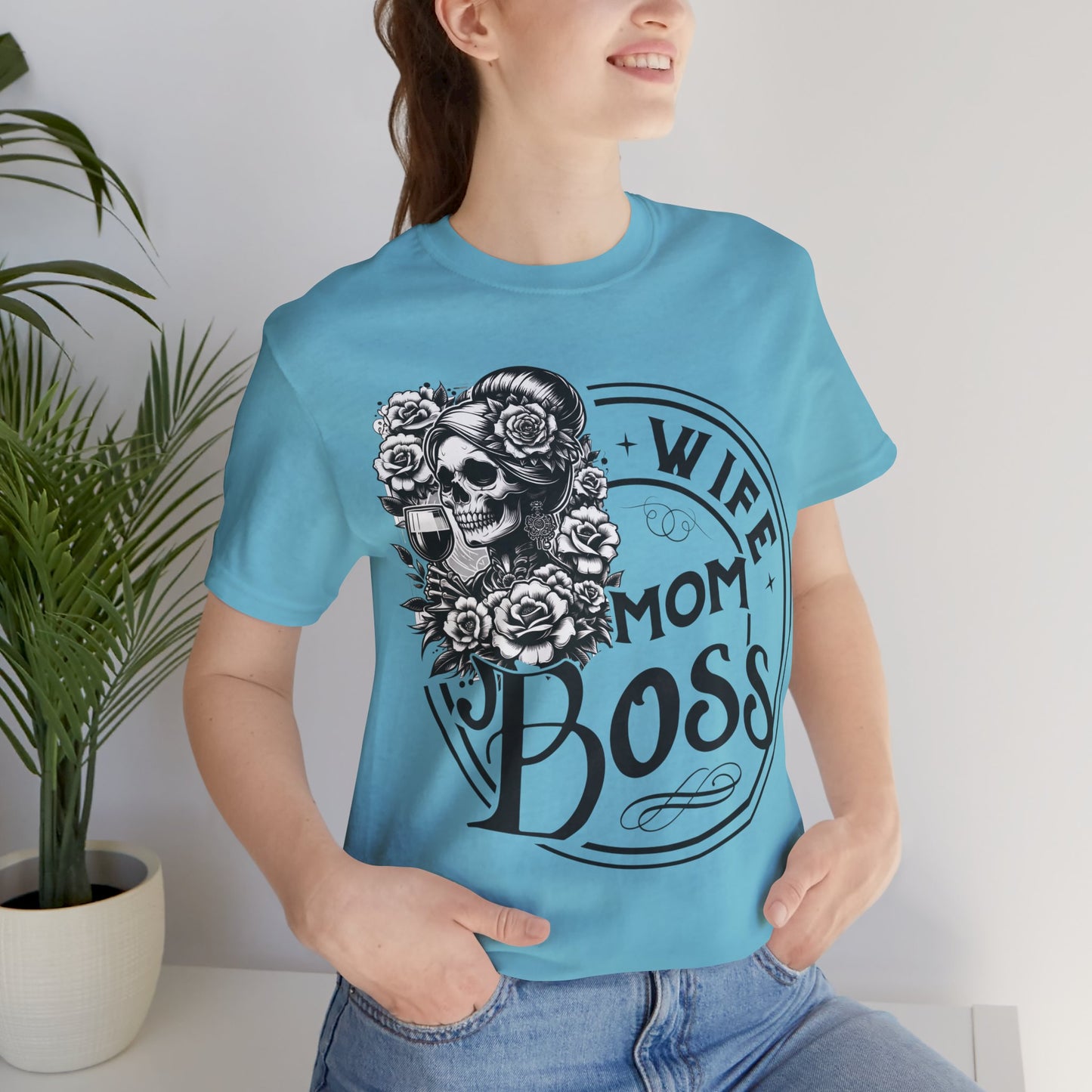 Wife Boss Mom T-Shirt, Mom, Funny, Mama T-Shirt